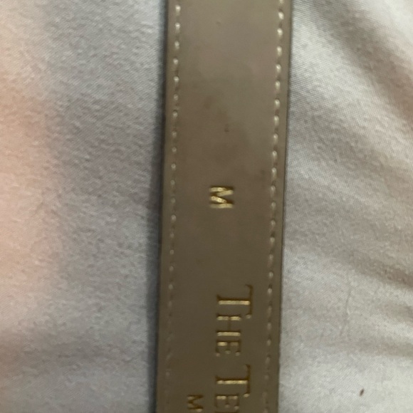 Black Leather Belt - Picture 8 of 10